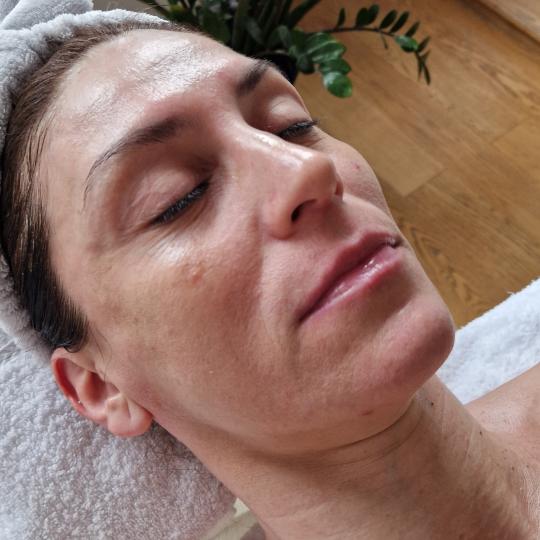 Glow Holistic Studio #beograd Tretman lica Thalgo tretman lica algama Silicium lift Thalgo proizvodi