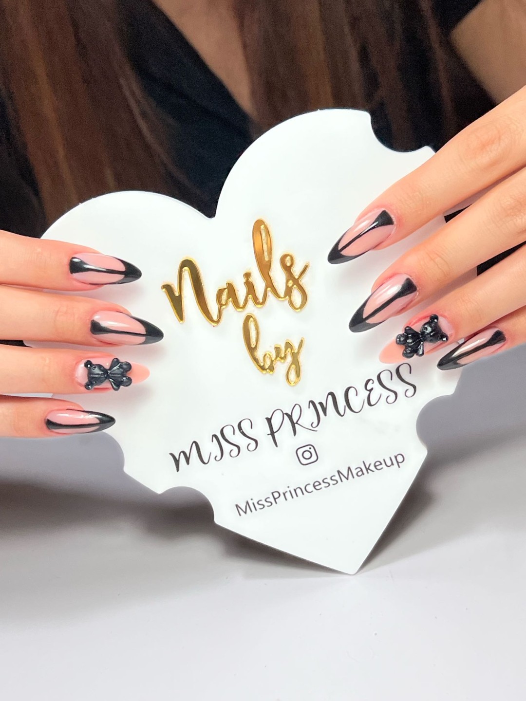 Miss Princess Make up #beograd Izlivanje noktiju Izlivanje noktiju gelom / dual tipse - L dužina