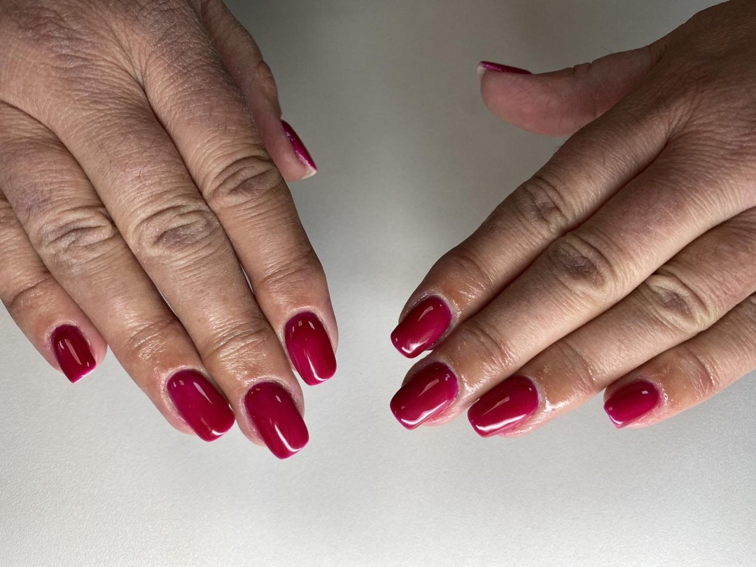 Korekcija noktiju - salonski rad - Grkinja Beauty Studio, Kruševac Korekcija noktiju Nokti Korekcija noktiju, Kruševac, Centar