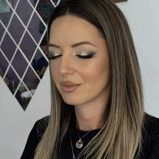 Lady NP #leskovac Make-up / šminkanje Profesionalno šminkanje