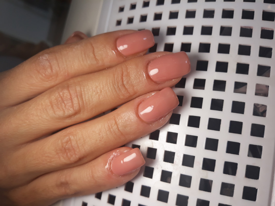 Salon Klinik #beograd Gel lak Ruski manikir + gel lak - S dužina