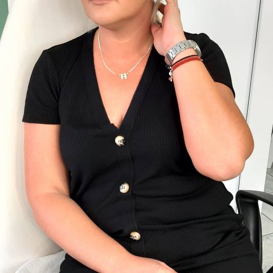 Albina Unisex Studio Lepote #temerin Make-up / šminkanje Profesionalno šminkanje + veštačke trep