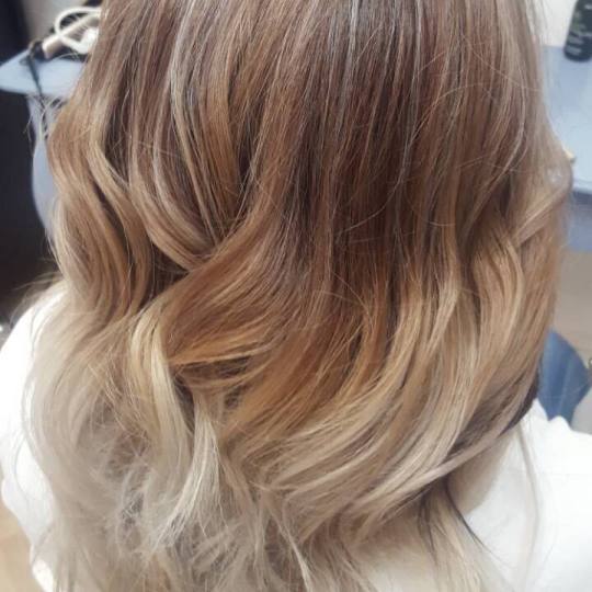 Estetic star by Maya #beograd Ombre, sombre, balayage Balajaz Ombre / balayage + preliv - srednja ko
