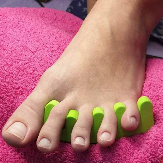 Nail Studio Kućica #beograd Estetski pedikir Spa Pedikir sa obradom peta,noktiju+lakiranje+piling m