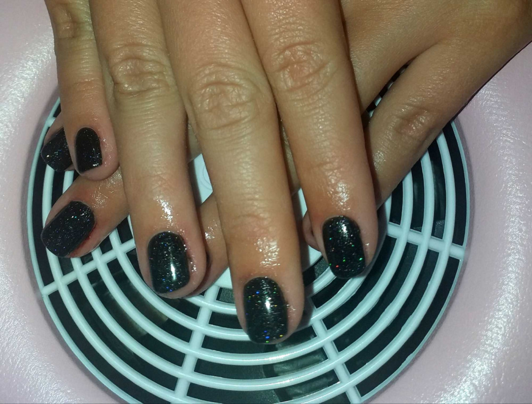 Cut & Color #beograd Manikir Manikir + gel lak