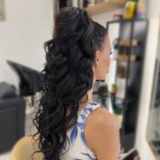 Evels Beauty #nis Svečane i frizure za svadbu Svečana frizura - složena