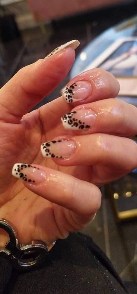 Esthetique Privé #beograd Lakiranje noktiju Nail art /cirkoni po noktu