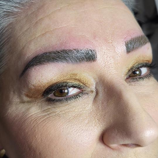 Čarli #beograd Trajna šminka Trajna šminka - obrve