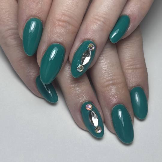 Ena beauty studio #nis Ojačavanje noktiju Izlivanje noktiju gelom - M duzina