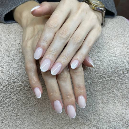 Beauty room Zvezdara #beograd Korekcija noktiju Korekcija tuđeg rada - doplata