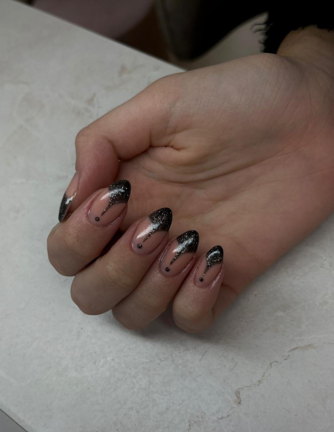 Korekcija noktiju - M dužina - Choco Love, Beograd Korekcija noktiju Nokti Korekcija noktiju, Beograd, Vračar, Čubura, Crveni krst