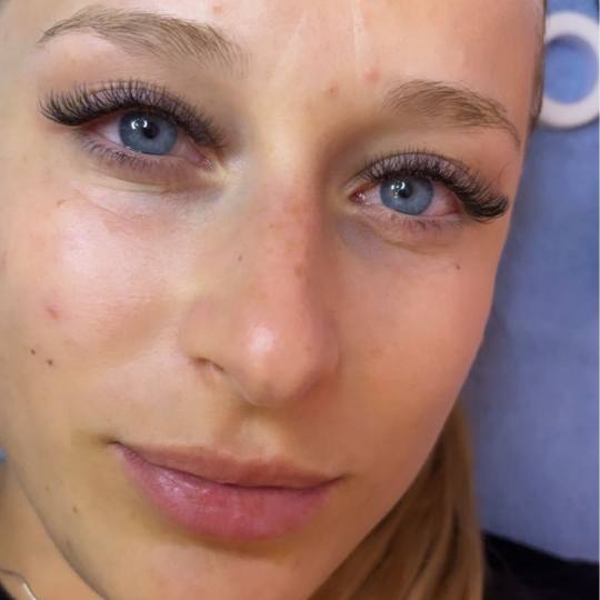 Black Diamond Maroli #novisad Nadogradnja trepavica Nadogradnja svilenih trepavica - mini volumen Mi