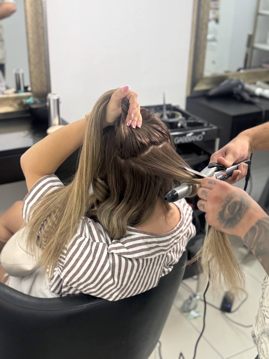 GM Beauty studio #beograd Žensko šišanje Žensko šišanje + feniranje - ekstra duga kosa