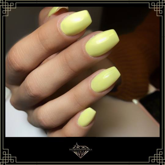 Diamonds & Pearls Beauty Studio #beograd Gel lak Ruski manikir + ojačavanje prirodnih noktiju gelom