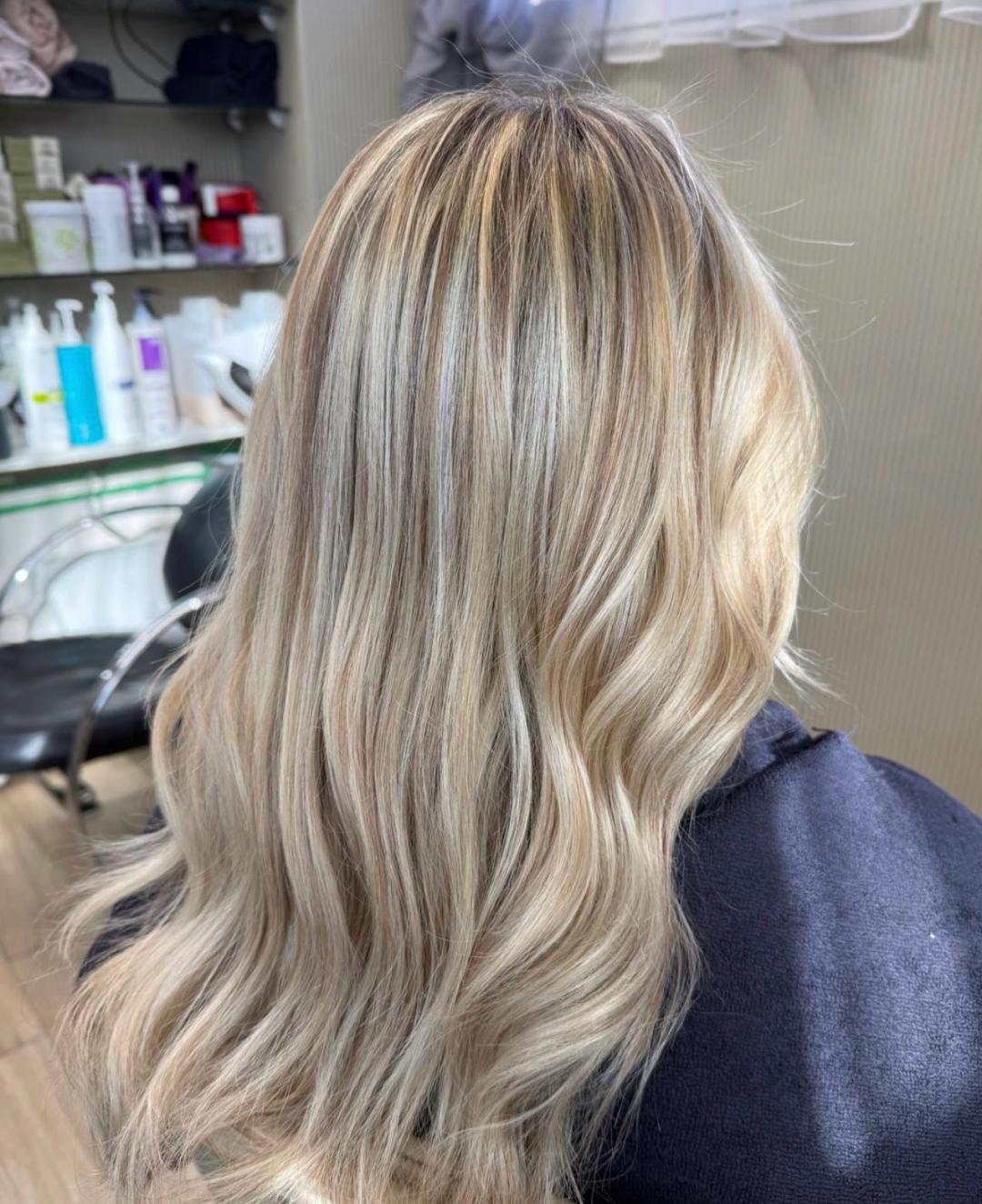 Pramenovi na foliju u 1 / 2 boje / blanšem + olaplex+ preliv - duga kosa - Bibi beauty centar, Beograd Pramenovi Frizerski saloni Pramenovi, Beograd, Banovo brdo