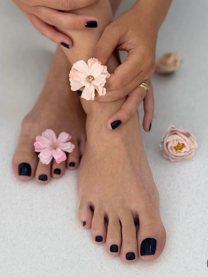 Kapriz #beograd Estetski pedikir Estetski pedikir + OPI lakiranje noktiju