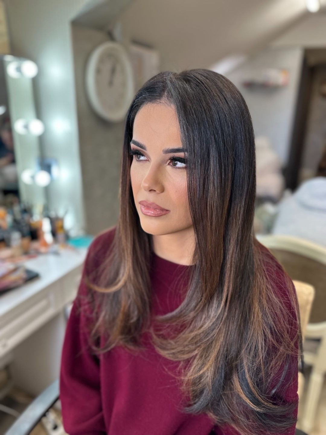 Bibi beauty centar #beograd Make-up / šminkanje Profesionalno šminkanje + feniranje ravno