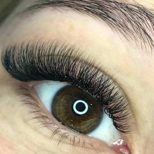 Beauty Glam House #nis Nadogradnja trepavica Nadogradnja svilenih trepavica - ruski volumen