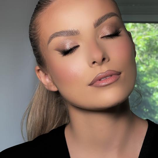 Liberty beauty studio #beograd Make-up / šminkanje Profesionalno šminkanje