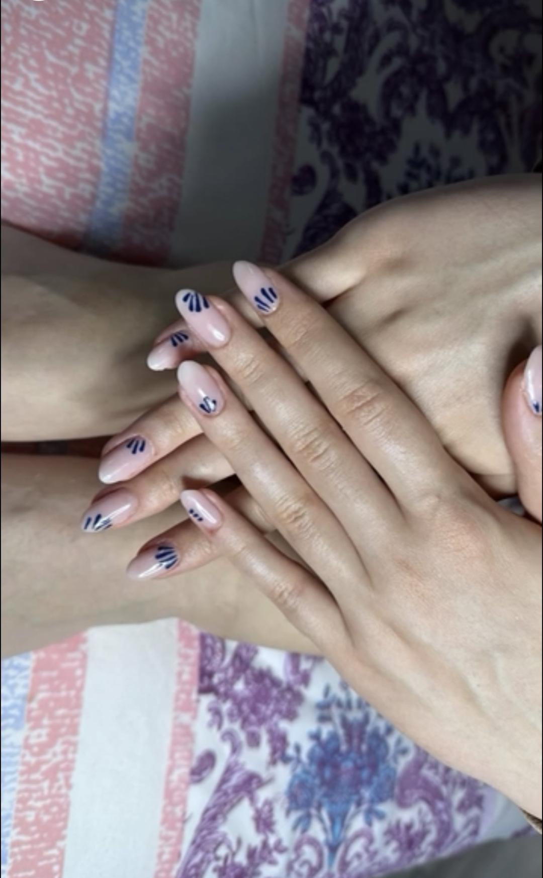 Ojačavanje noktiju gelom - M dužina - Petra beauty concept, Beograd Ojačavanje noktiju Nokti Ojačavanje noktiju, Beograd, Vračar, Čubura, Crveni krst