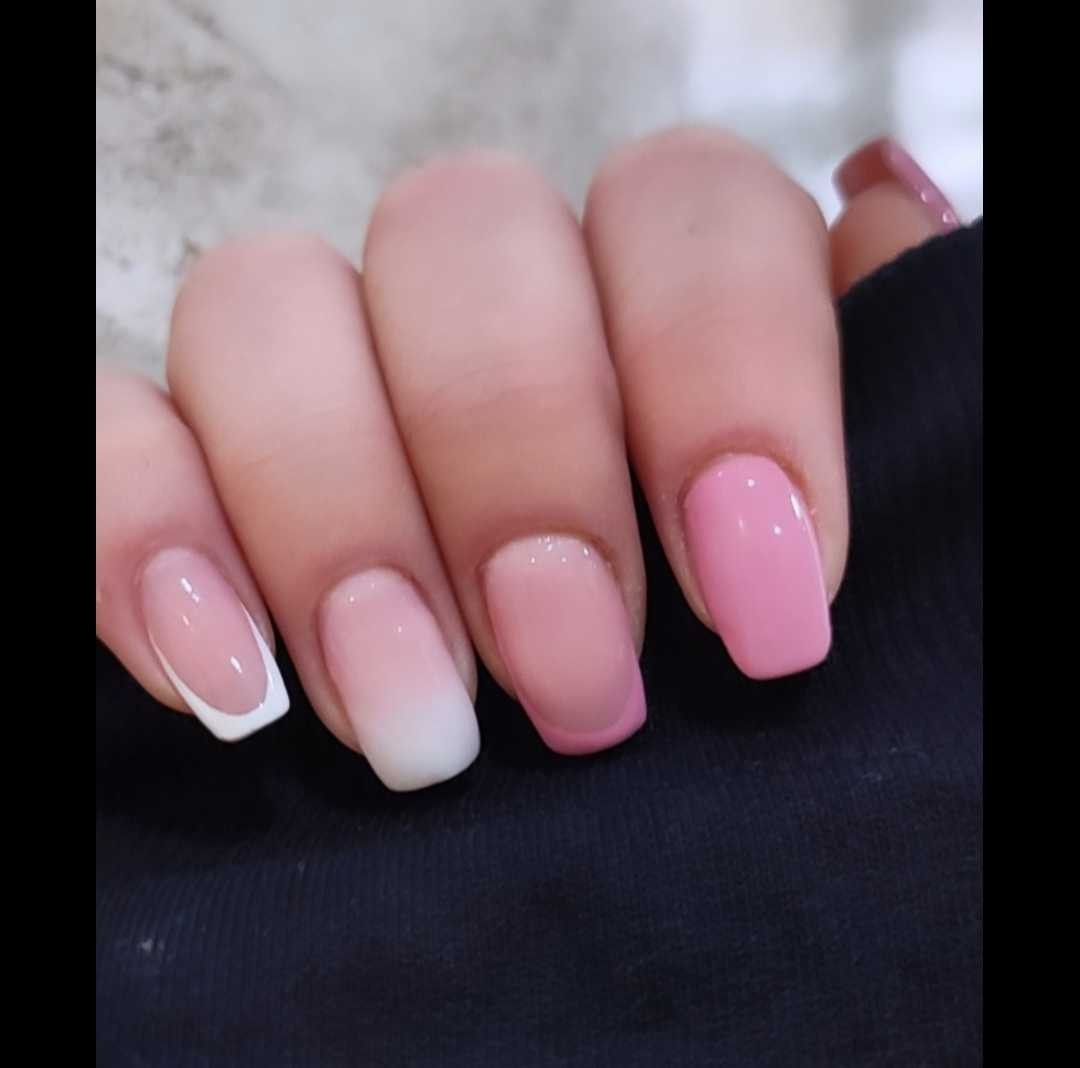 Salon Celebrity Lauren #beograd Izlivanje noktiju Izlivanje noktiju gelom - M dužina