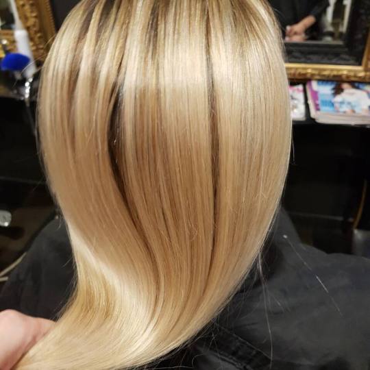 Baroque #beograd Ombre, sombre, balayage Balayage + preliv + feniranje - kratka kosa