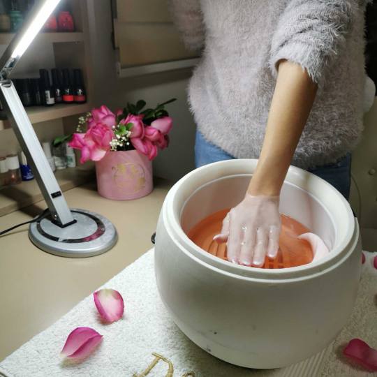 D&D Beauty Center #beograd Parafinska pakovanja Parafinsko pakovanje - ruke