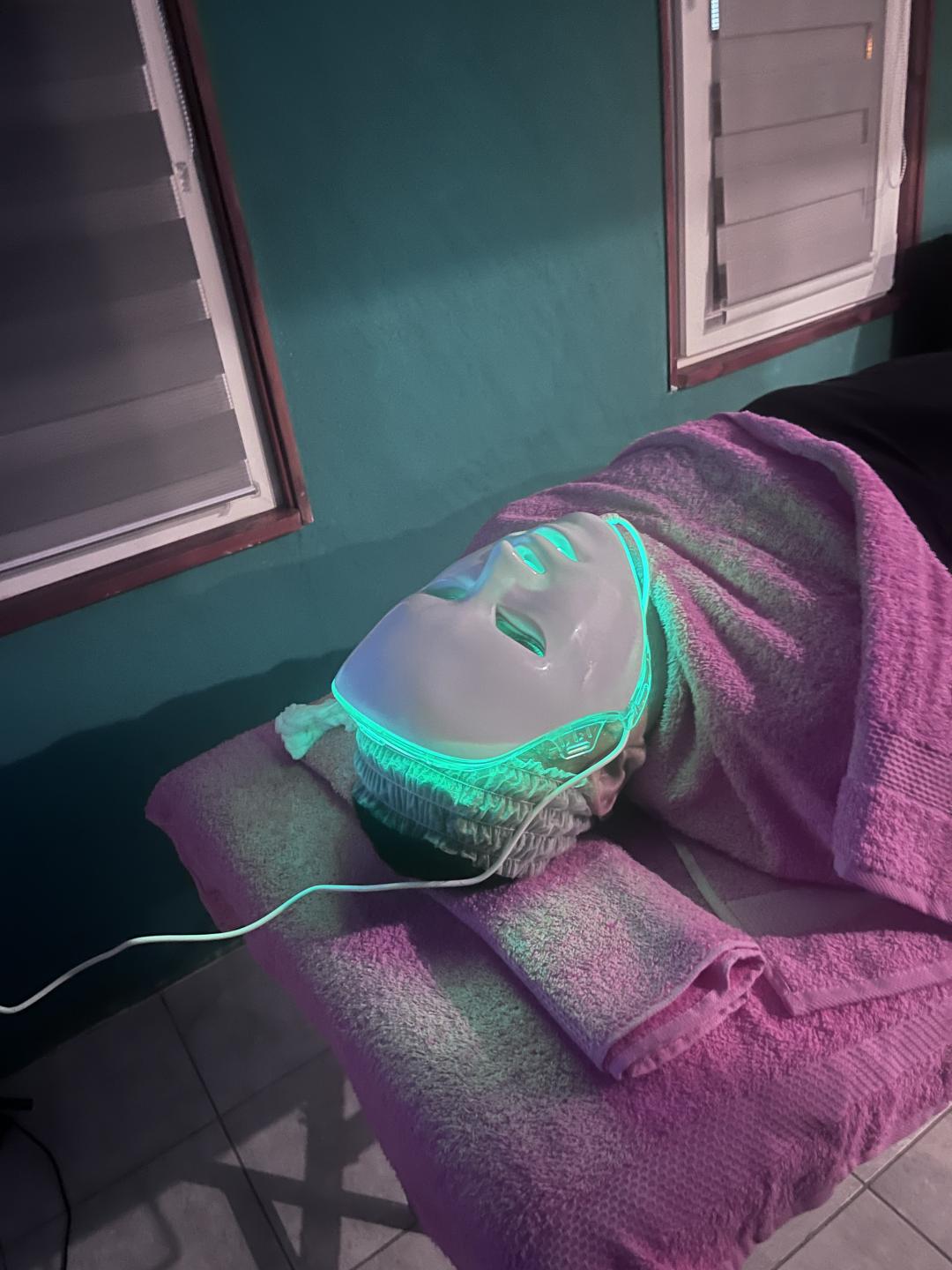 Higijenski tretman + led terapija - Super stil Marija, Zrenjanin Akne Lice Akne, Zrenjanin, Centar