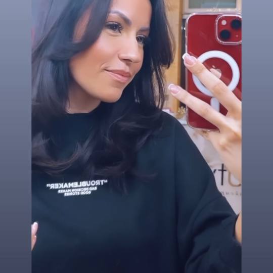 aBeauty Salon Lepote #beograd Žensko šišanje Žensko šišanje + feniranje - sve dužine kose Naj