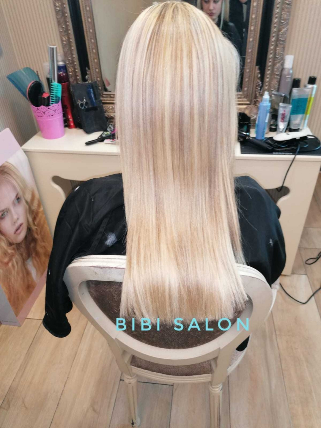 Bibi beauty centar #beograd Pramenovi Pramenovi na foliju u 1 / 2 boje / blanšem + preliv - kosa srednje dužine
