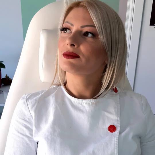 Albina Unisex Studio Lepote #temerin Make-up / šminkanje Profesionalno šminkanje + veštačke trep