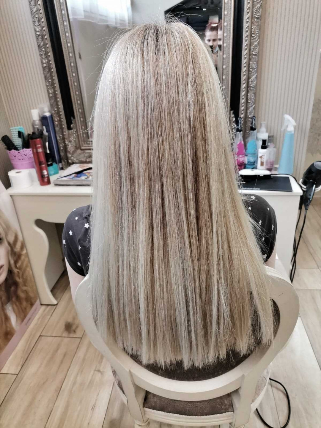 Bibi beauty centar #beograd Pramenovi Pramenovi na foliju u 1 / 2 boje / blanšem + olaplex+ preliv - duga kosa