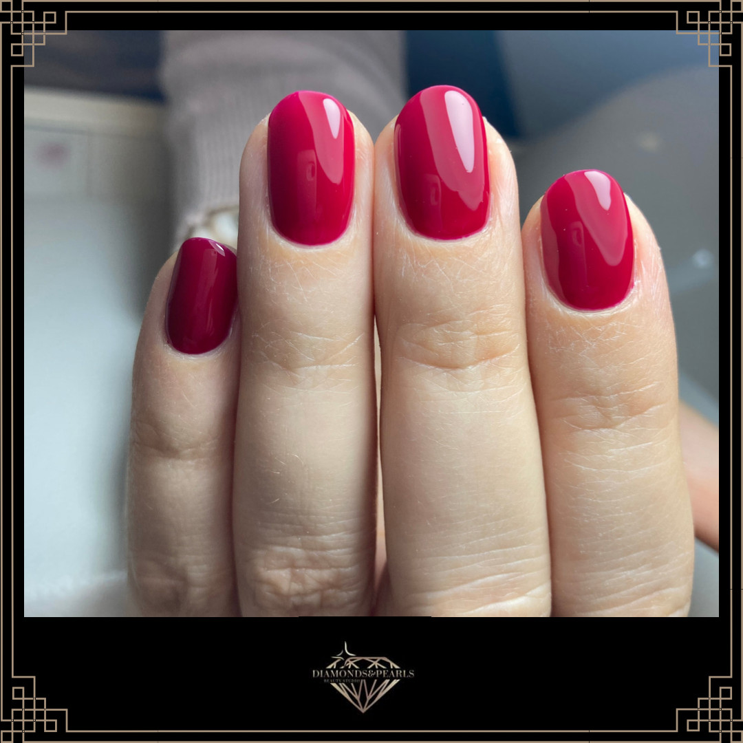 Diamonds & Pearls Beauty Studio #beograd Manikir Ruski manikir + gel lak kratki nokti
