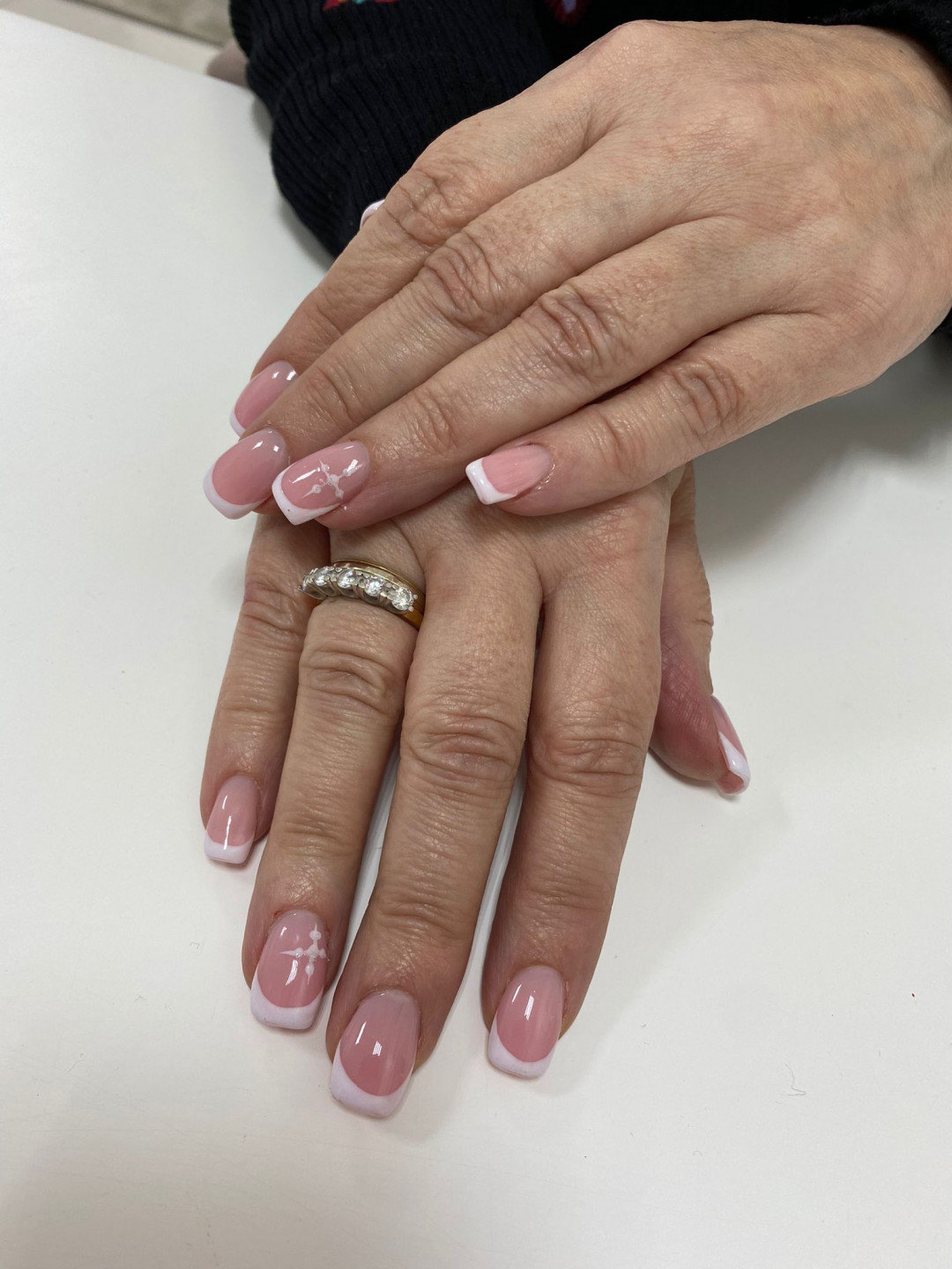 Beauty plaza #beograd Izlivanje noktiju Izlivanje noktiju gelom - kratki nokti
