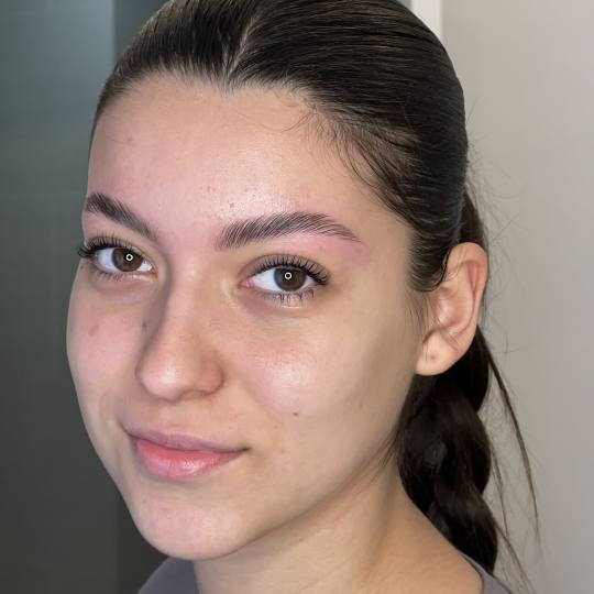 Maison de mi #beograd Obrve Brow lift + lash lift Laminacija