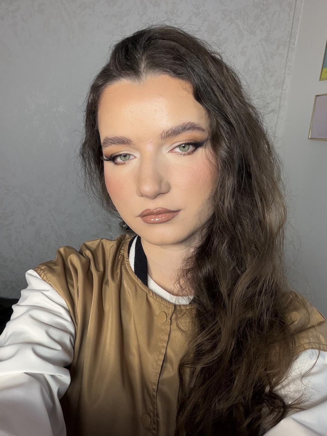 Profesionalno šminkanje + veštačke trepavice - Artist Alex Studio, Niš Make-up / šminkanje Lice Make-up / šminkanje, Niš, Medijana
