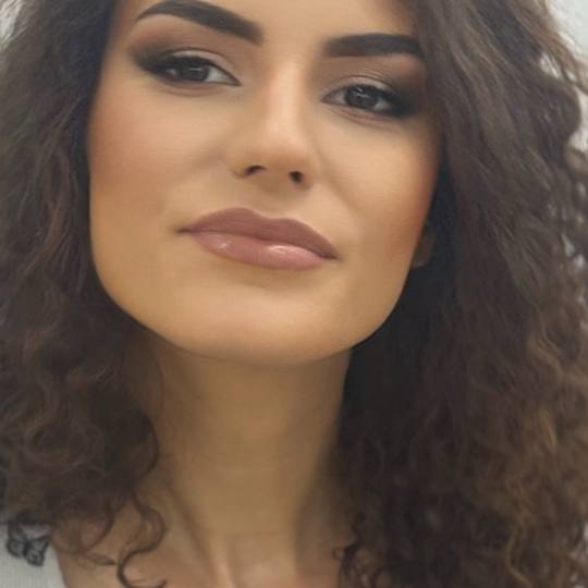 GM Beauty studio #beograd Make-up / šminkanje Profesionalno šminkanje + veštačke trepavice