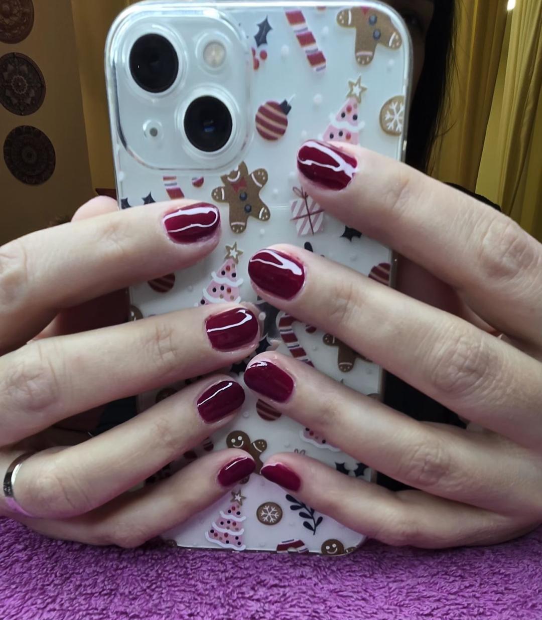 Gel lak - ruke - Adiantum Estetik Centar, Niš Gel lak Nokti Gel lak, Niš, Medijana