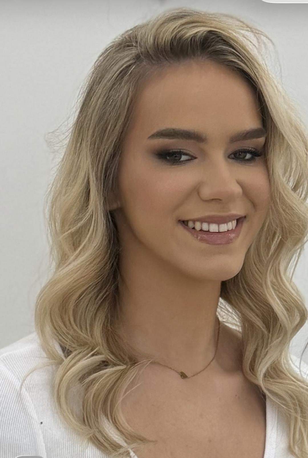 Profesionalno šminkanje + veštačke trepavice+ fenranje na talase - GM Beauty studio, Beograd Make-up / šminkanje Lice Make-up / šminkanje, Beograd, Banovo brdo