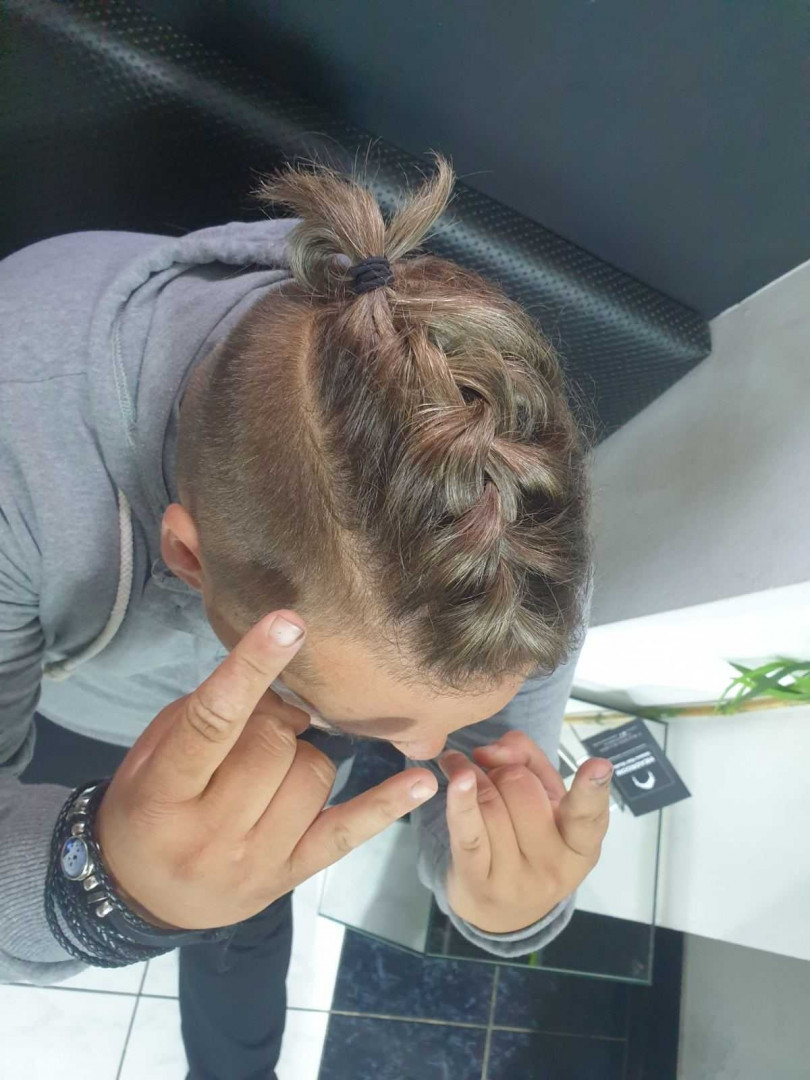 Muško šišanje makazama + mašinicom - Headroom, Beograd Muško šišanje Muški frizeri Muško šišanje, Beograd, Centar, Stari grad, Dorćol