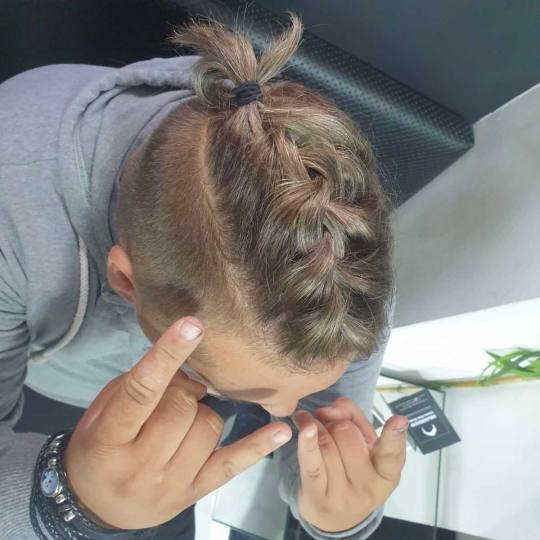 Headroom #beograd Muško šišanje Muško šišanje makazama + mašinicom