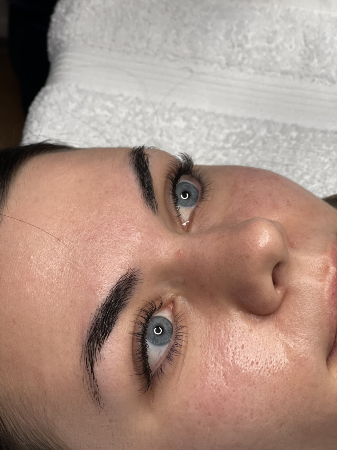 House of Beauty #beograd Nadogradnja trepavica Nadogradnja trepavica 1 na 1 - natural