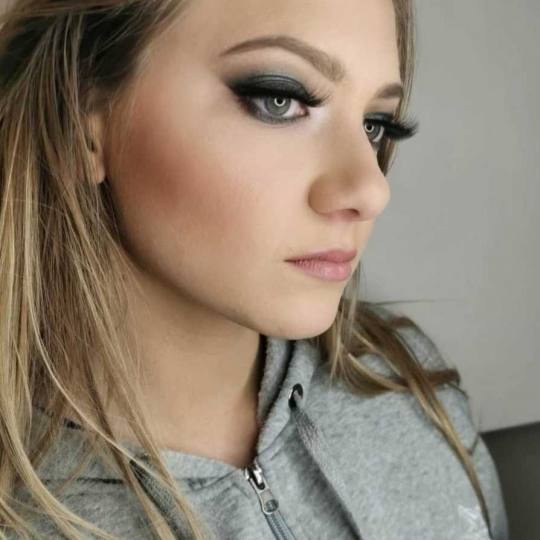 Grossi cosmetic #beograd Tretman lica Profesionalno sminkanje Profesionalno šminkanje + trepavice