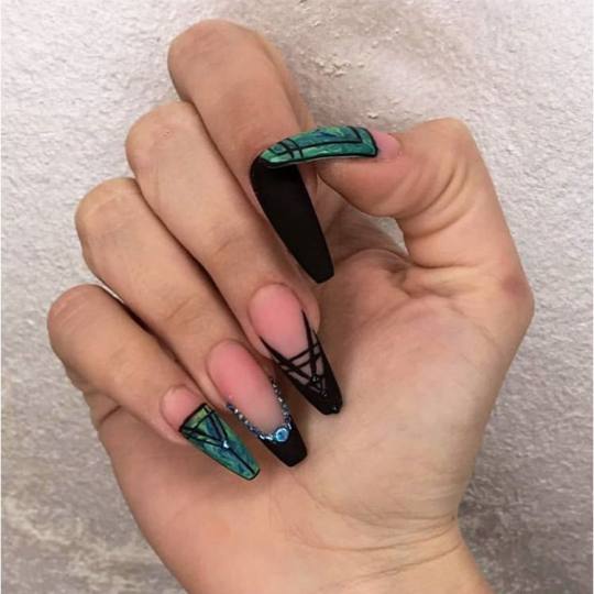 Studio Crystal by Sandra #beograd Izlivanje noktiju ? . . . . . . . . #nails #noktizemun #noktinovib