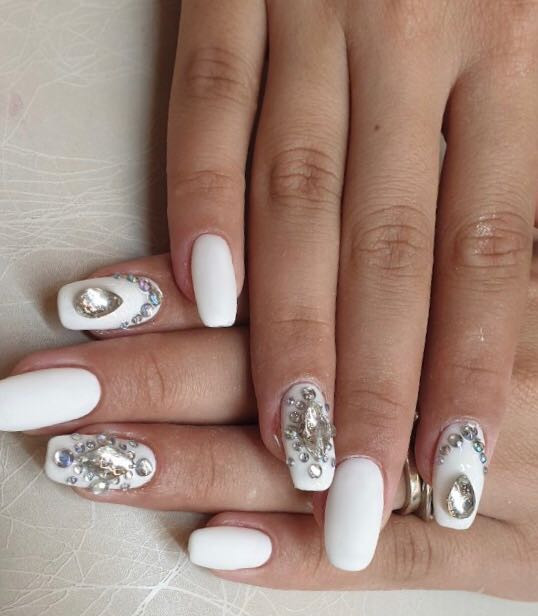 Cirkon - cena po noktu - Alfaparf Nails, Beograd Ukrašavanje noktiju Nokti Ukrašavanje noktiju, Beograd, Karaburma, Višnjička banja