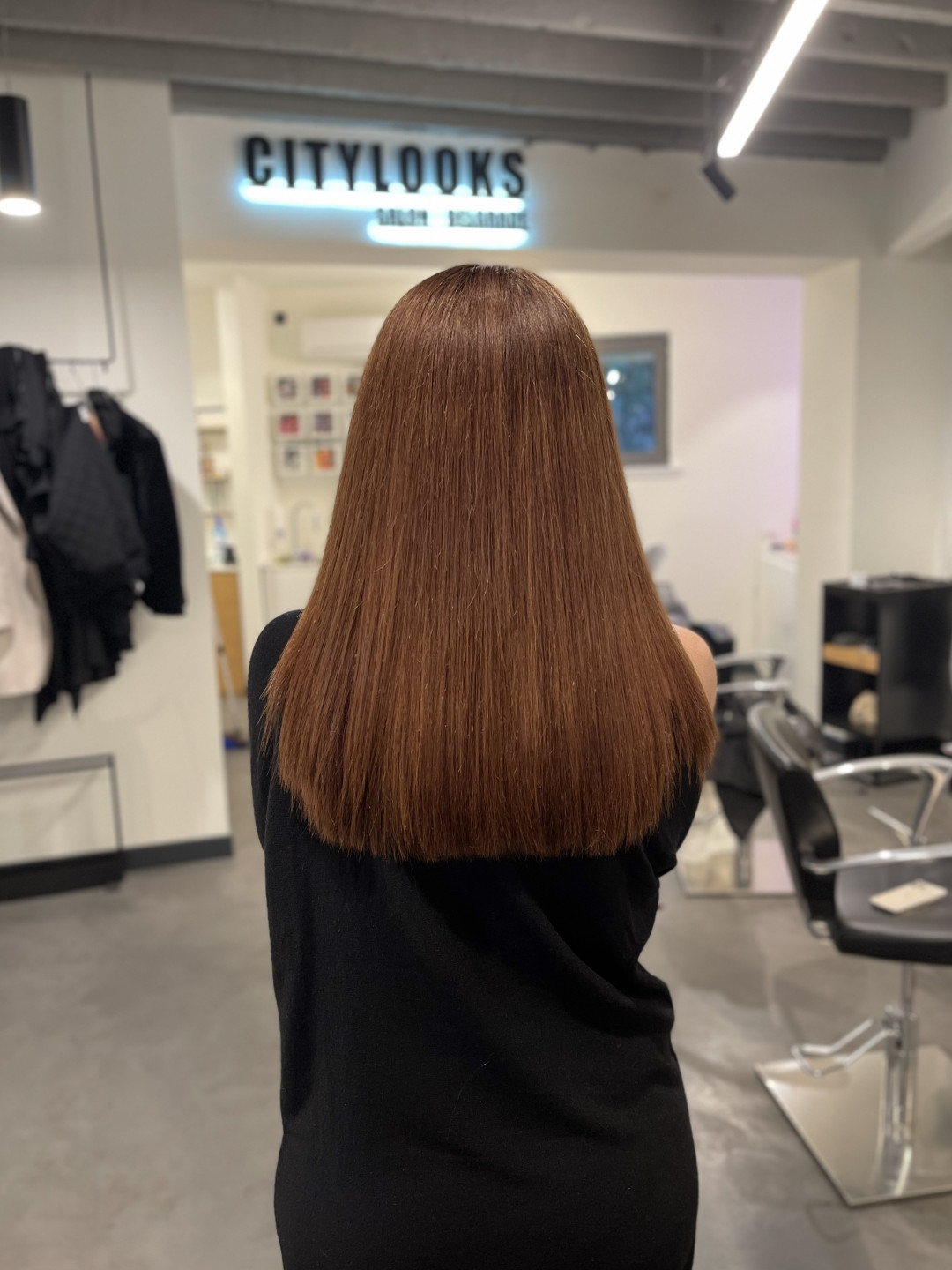 CityLooks #beograd Farbanje kose Farbanje cele dužine Permanent + feniranje - duga kosa