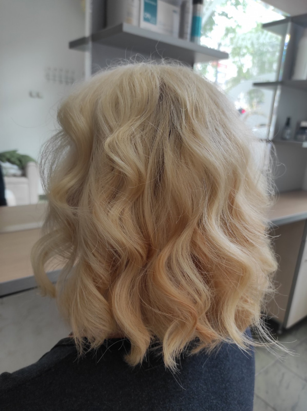 Topaz Beauty #beograd Feniranje i stilizovanje