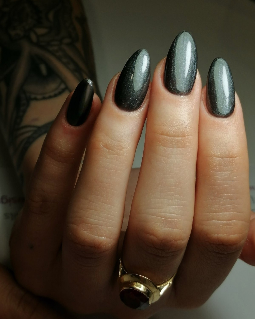 Nail office - TC BIG Rakovica #beograd Korekcija noktiju Korekcija noktiju gelom + boja - S dužina
