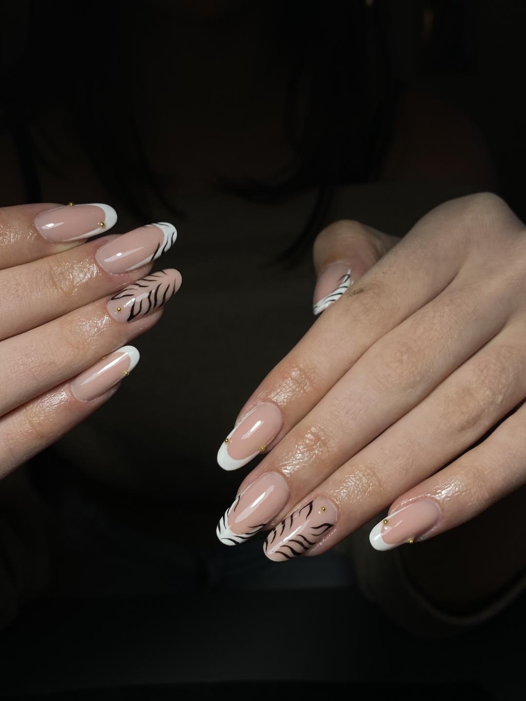 Korekcija gela - M dužina - Beautopia, Beograd Korekcija noktiju Nokti Korekcija noktiju, Beograd, Centar, Stari grad, Dorćol