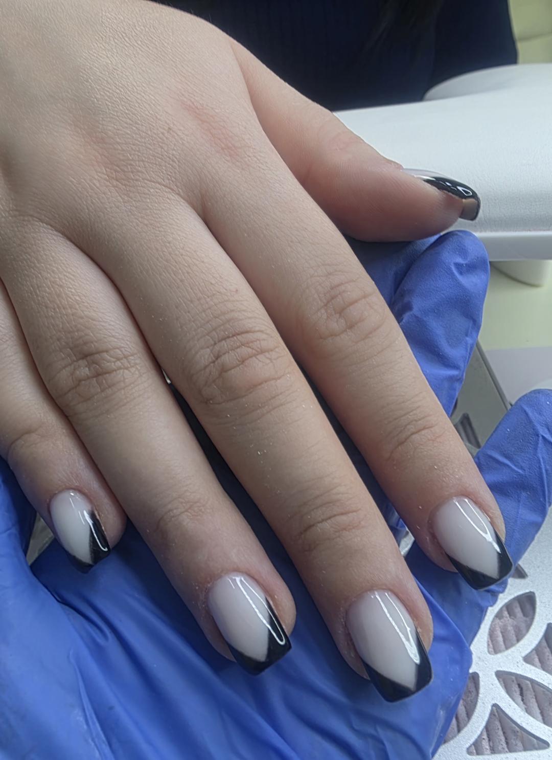 Gospođica Draga #novisad Ojačavanje noktiju Ojačavanje noktiju gelom